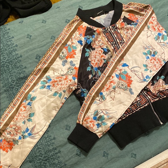 Forever 21 Floral Like “Johnny Was” Bomber Jacket - Picture 8 of 10